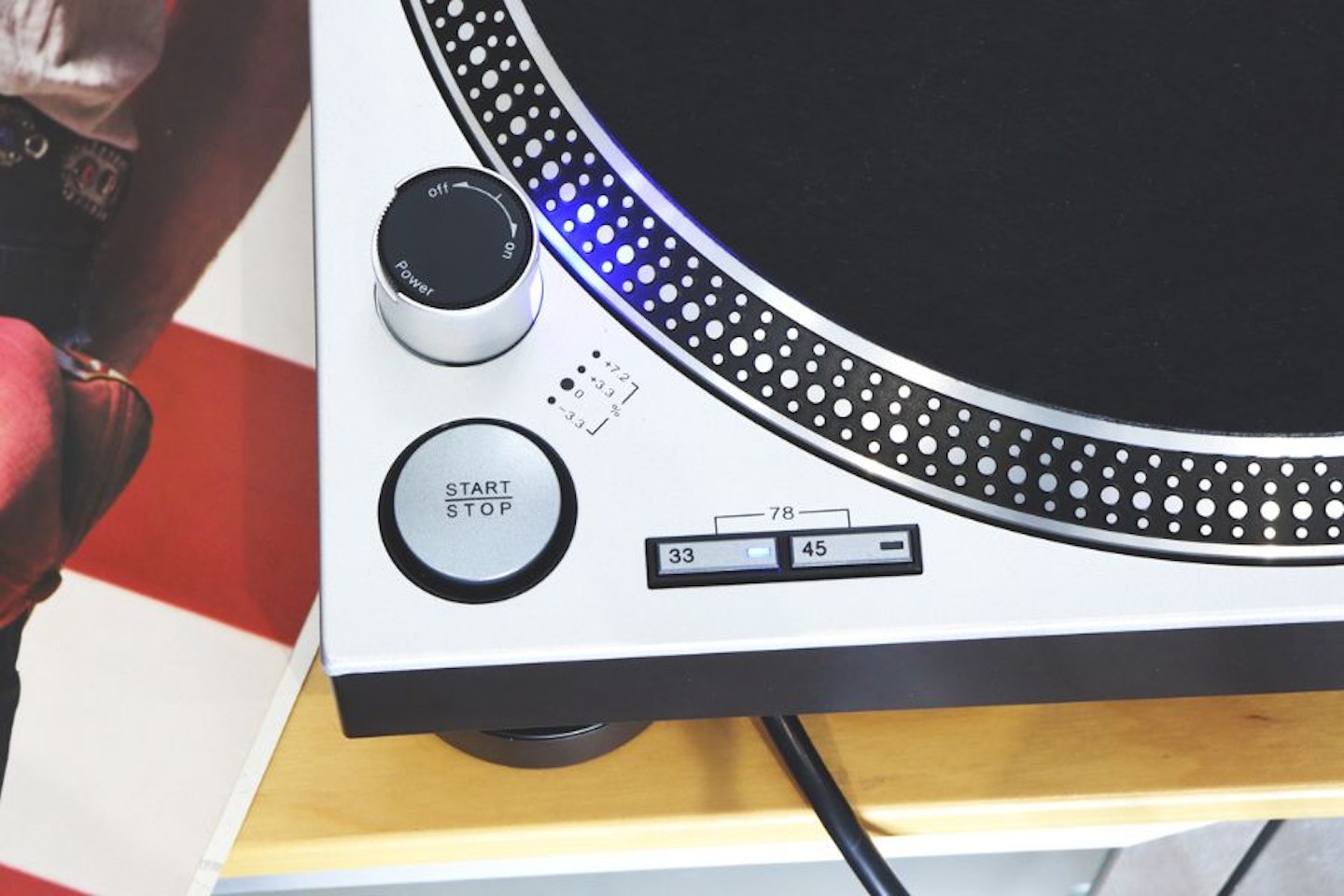 Audio-Technica LP140XPSVEUK Professional Manual Turntable - start and speed buttons and strobe